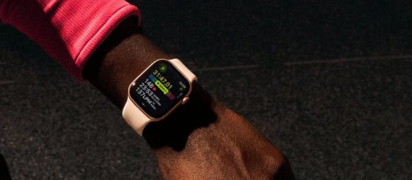 Características del reloj deportivo Apple Watch Series 11